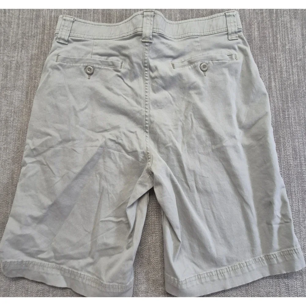 St Johns Bay Comfort Stretch men's gray chino shorts sz 32 flat front Cotton